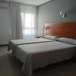 Готель Torrejoven 3*