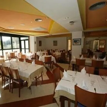 Torrejoven מלון 3*