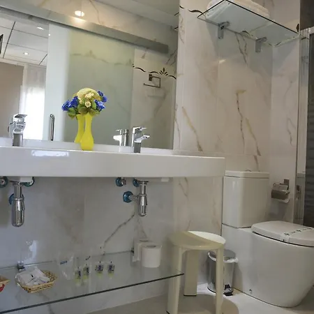 Torrejoven מלון 3*